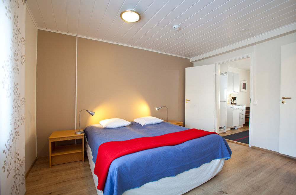 Hotel Aakenus Рованиеми Экстерьер фото