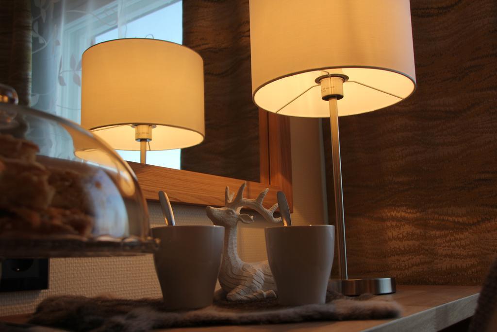 Hotel Aakenus Рованиеми Экстерьер фото
