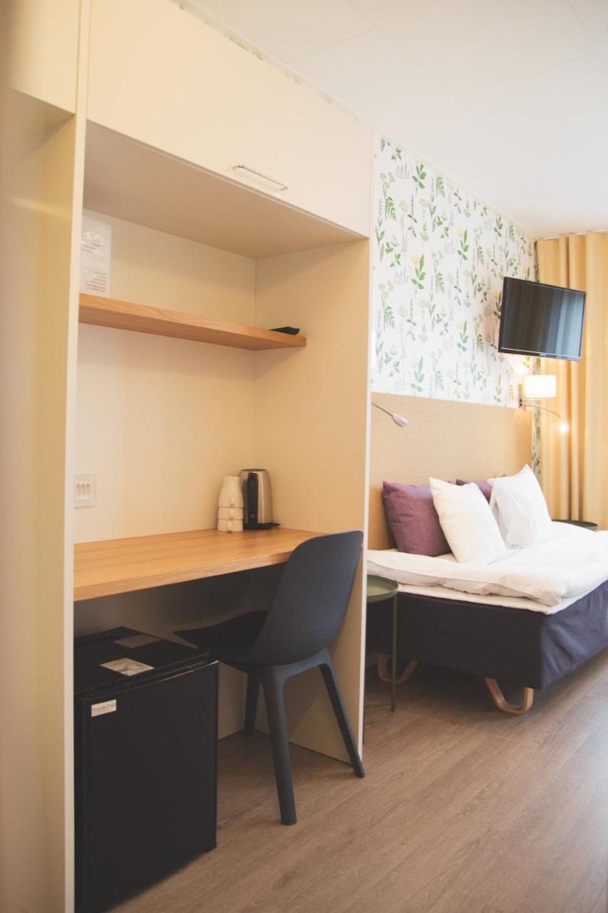 Hotel Aakenus Рованиеми Экстерьер фото