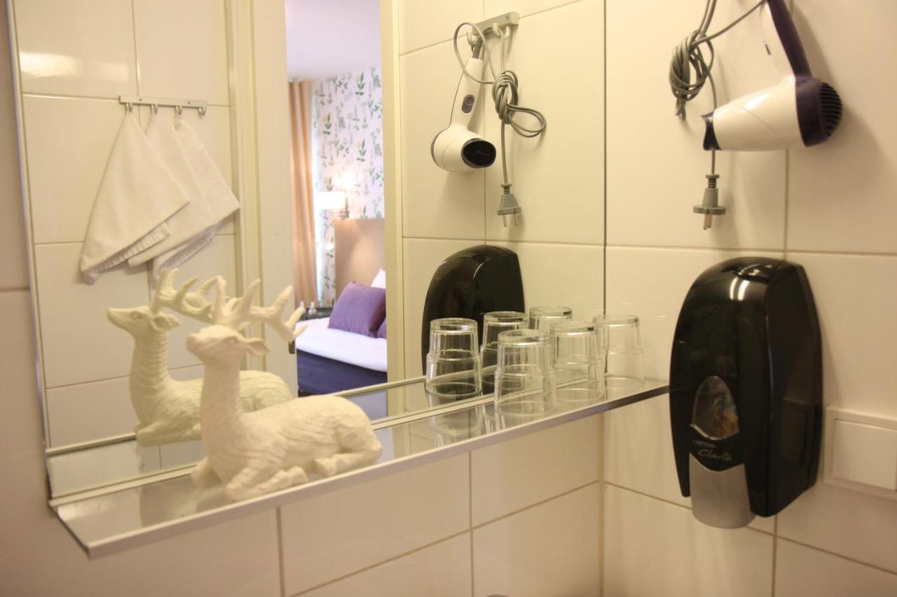 Hotel Aakenus Рованиеми Экстерьер фото