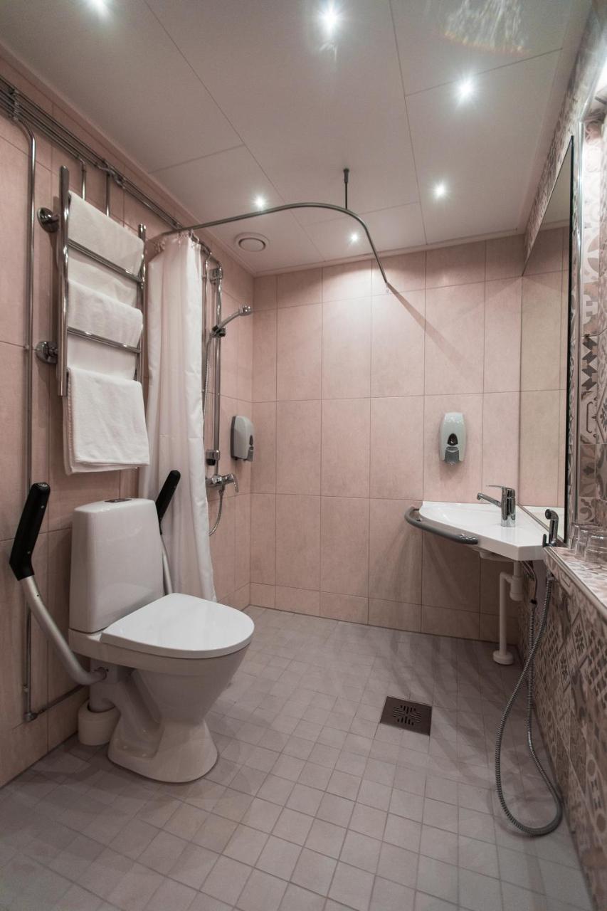 Hotel Aakenus Рованиеми Экстерьер фото