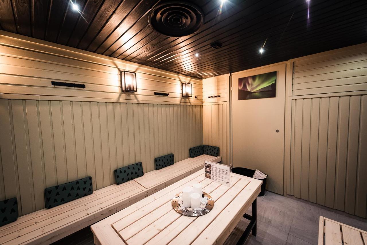 Hotel Aakenus Рованиеми Экстерьер фото