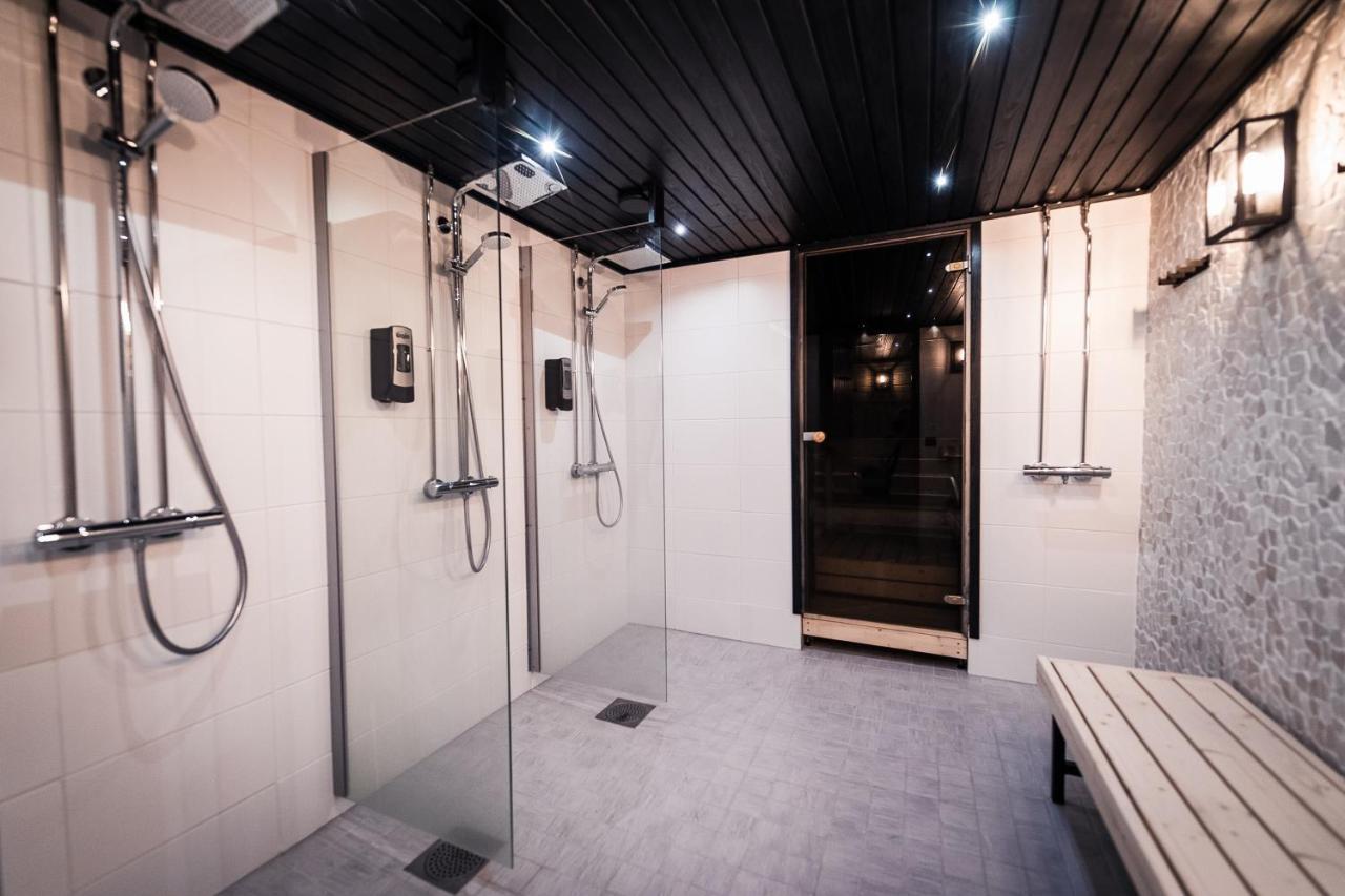 Hotel Aakenus Рованиеми Экстерьер фото